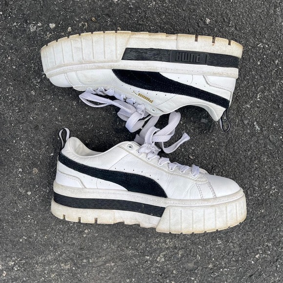 Puma Shoes - 2000s Platform Puma Mayze Low size 7w